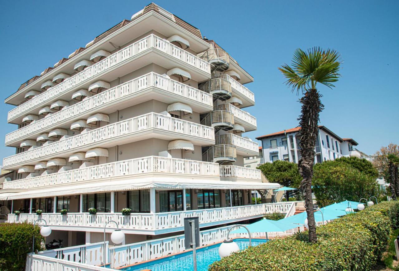 Hotel Savoy 4*