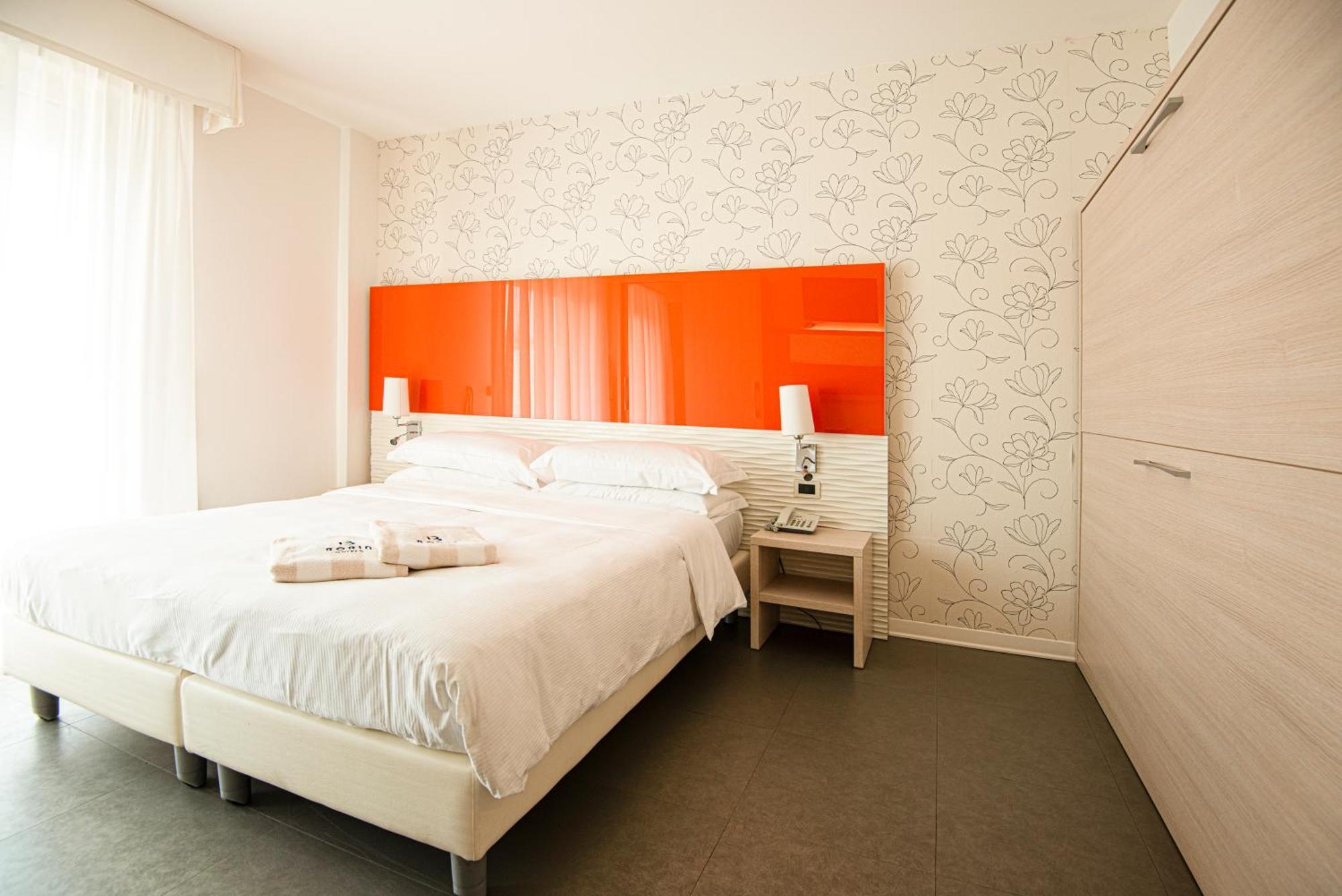 Savoy 4*